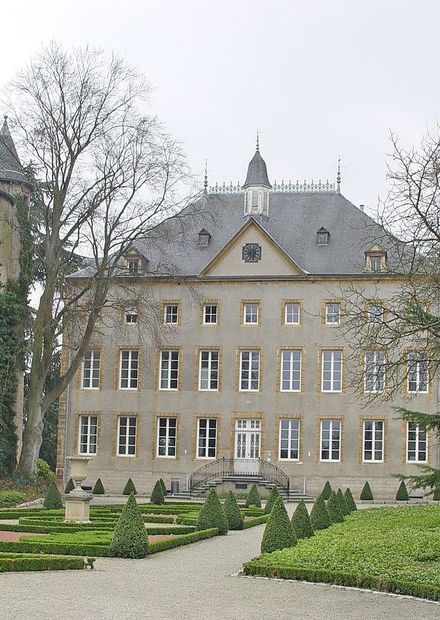 File:Schengener Schlass.JPG - Wikimedia ...