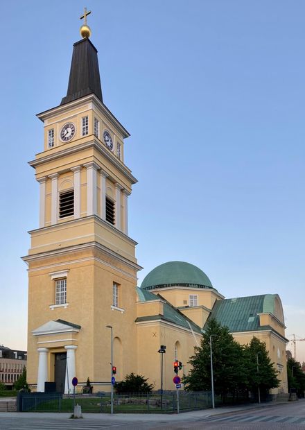 File:Oulu Cathedral.jpg - Wikimedia Commons