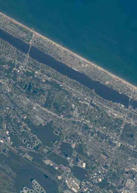 File:ISS067-E-174830 Daytona Beach ...