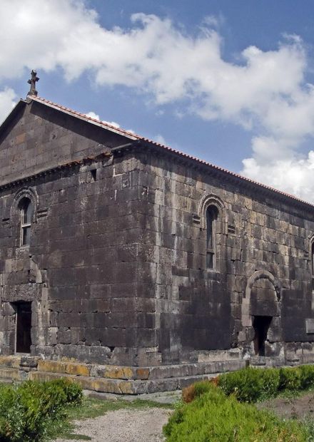 File:Aparan, Qasakh basilica ...