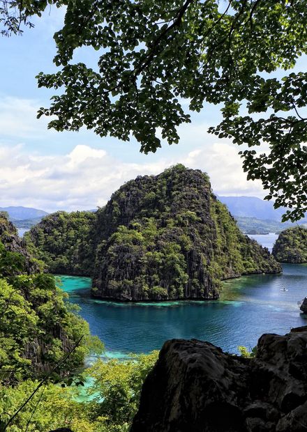 File:Coron - Kayangan Lake.jpg - Wikipedia