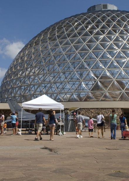 Airmen land at Omaha zoo for Air Force ...