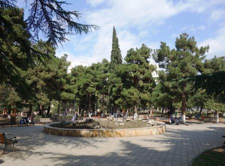 File:Vera Park, Tbilisi.JPG - Wikimedia ...