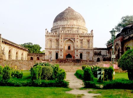 File:Bara gumbad, Lodhi Garden.jpg ...