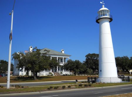 BiloxiLightHouseandVisitorsCenter.jpg ...