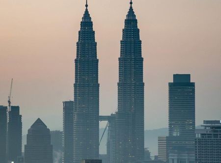 Petronas Towers (18977925005 ...