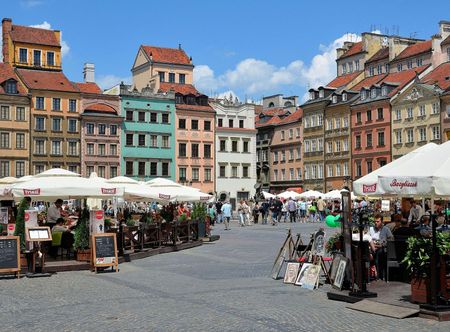 File:Warsaw Old Town Market Square 10 ...