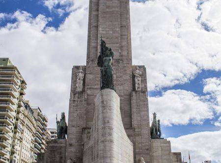 Archivo:Monumento Nacional a la Bandera ...