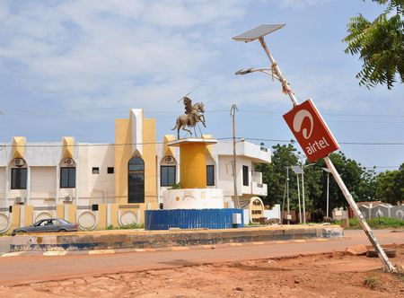 Fayil:Niger, Dosso (31), Place de ...