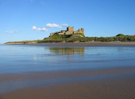 File:Bamburgh2006.jpg - Wikimedia Commons