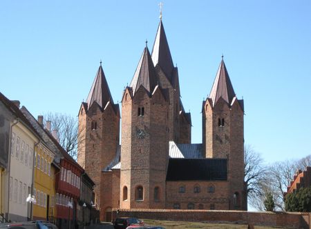 Fil:Kalundborg - Vor Frue Kirke2.JPG ...