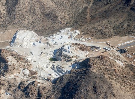 File:Karibib Marble (2018).jpg ...