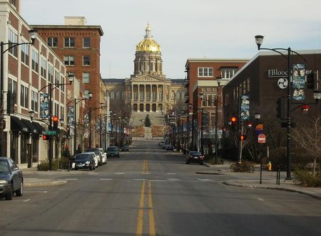 File:Des Moines East Village.jpg ...