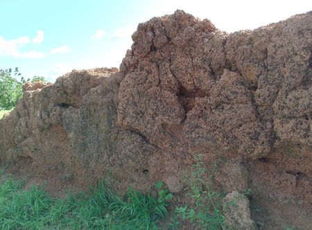 File:Nalerigu Defence Wall.jpg ...