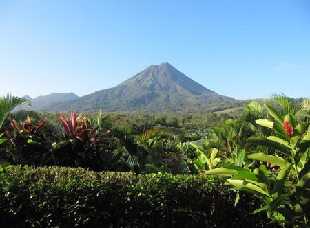 File:Arenal volcano. Costa Rica.jpg ...