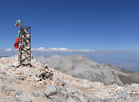File:Pirin - Vihren peak.JPG ...