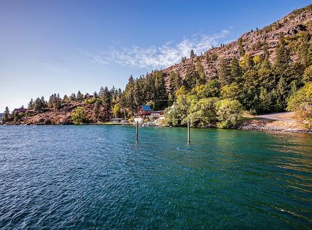 File:Lake Chelan (217011253).jpeg ...