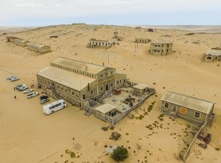 File:Kolmanskop Ghost Town.jpg - Wikipedia