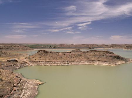 File:Hardap Dam Namibia 1609-1135.jpg ...