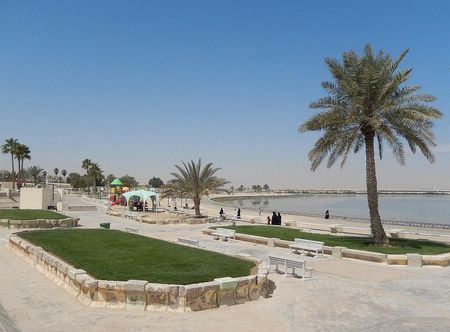 File:Qatar, Al Khor (20), seafront.JPG ...