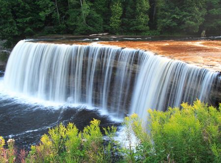 File:Tahquamenon falls upper.jpg ...