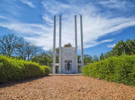 File:French War memorial.JPG ...