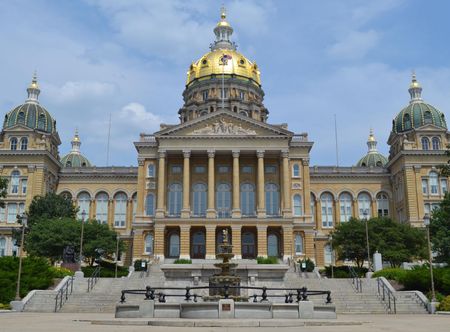 File:Iowa State House; Des Moines, Iowa ...