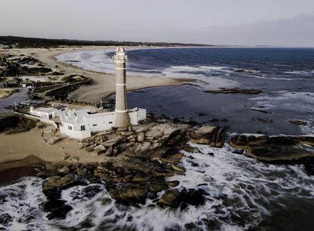 File:Faro de José Ignacio aérea.jpg ...