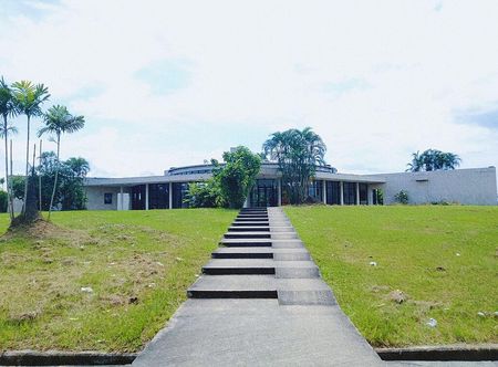 File:AkwaIbom State National Museum.jpg ...