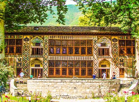 File:Sheki khan palace main façade.jpg ...