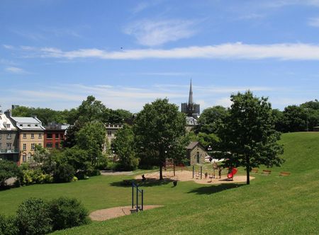 File:WPQc-106 Parc de l'Esplanade.JPG ...
