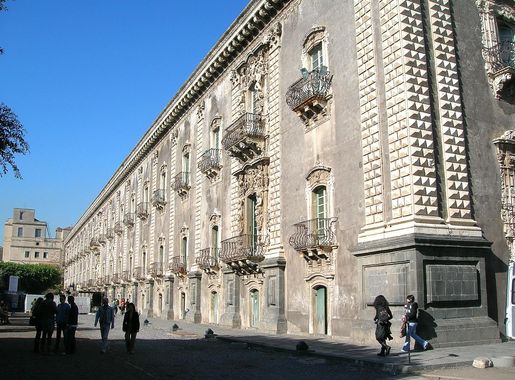 File:Catania Monastero Benedettini.jpg - Wikimedia Commons