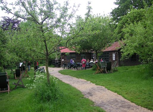 File:The Orchard Tea Garden in Grantchester May 2007.JPG - Wikimedia Commons