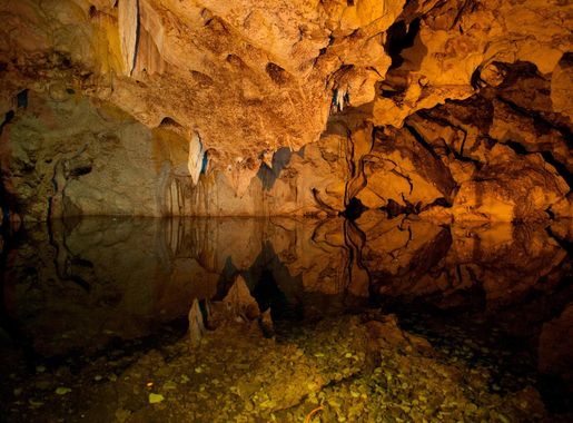 File:Green Grotto Caves - Jamaica.jpg - Wikimedia Commons