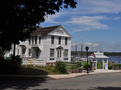 File:Essex CT - museum 01 (9363087823).jpg - Wikimedia Commons