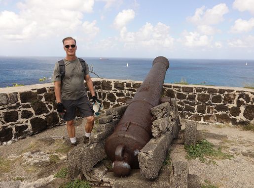 File:Rodger with Cannon at Fort Rodney (40173010614).jpg - Wikimedia Commons