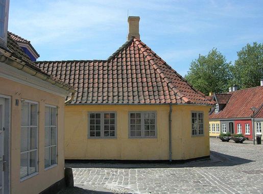 File:H.C. Andersens Hus (Geburtshaus).JPG - Wikimedia Commons