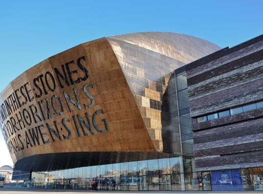 File:Millennium Centre, Cardiff Bay.jpg - Wikimedia Commons