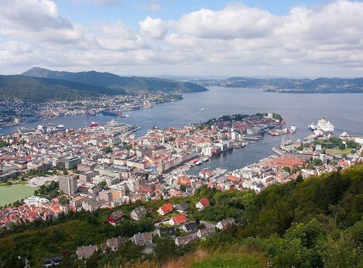 File:View from Mount Floyen - Bergen, Norway - panoramio (1).jpg -  Wikimedia Commons