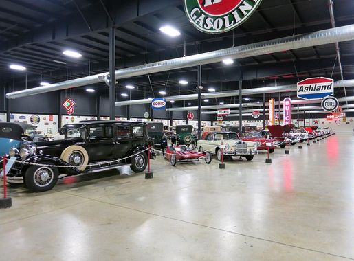 Fichier:Tupelo Automobile Museum - 15383419564.jpg — Wikipédia
