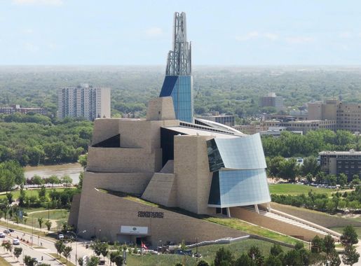 File:Canadian Museum for Human Rights, The Forks, Winnipeg (501337)  (14824992079).jpg - Wikimedia Commons