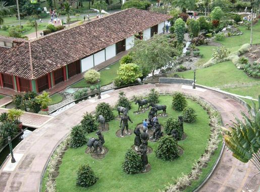 File:Colombian National Coffee Park 167.JPG - Wikimedia Commons