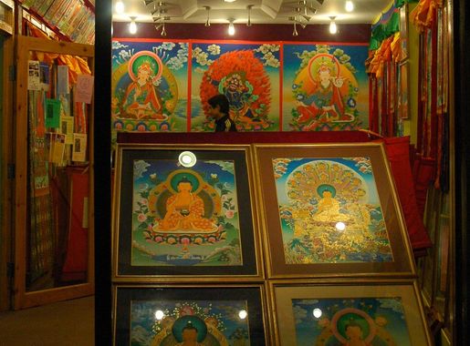 File:Religious art shop, religious art, Boudha Stupa, Kathmandu, Nepal.jpg  - Wikimedia Commons
