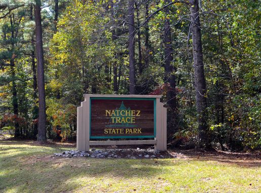 File:Natchez State Park Entrance Sign.JPG - Wikimedia Commons
