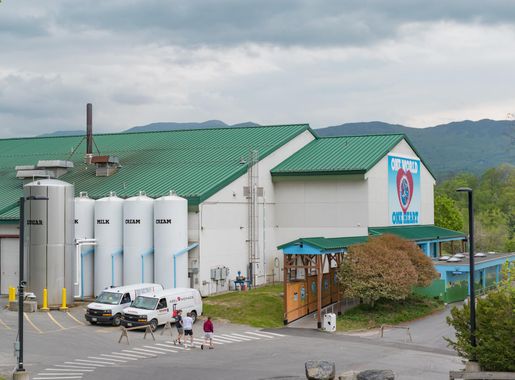 File:Ben & Jerry's factory.jpg - Wikimedia Commons