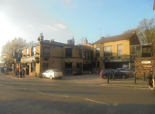 File:The Original Oak, Headingley (4th May 2018).jpg - Wikimedia Commons