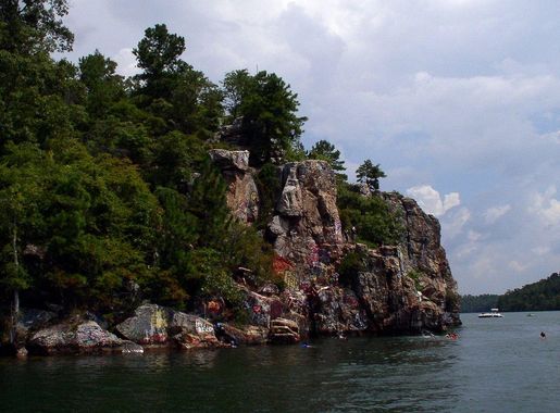 File:Lake Martin Aug 1 2004 019.jpg - Wikimedia Commons