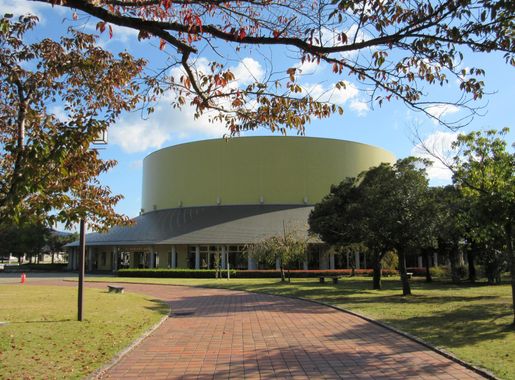 ファイル:越前陶芸村・文化交流会館.JPG - Wikipedia