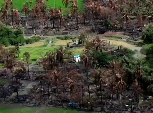 চিত্র:Aerial view of a burned Rohingya village in Rakhine state, Myanmar -  September 2017.JPG - উইকিপিডিয়া