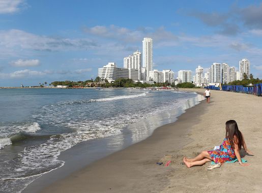 File:Bocagrande, Cartagena 02.jpg - Wikimedia Commons
